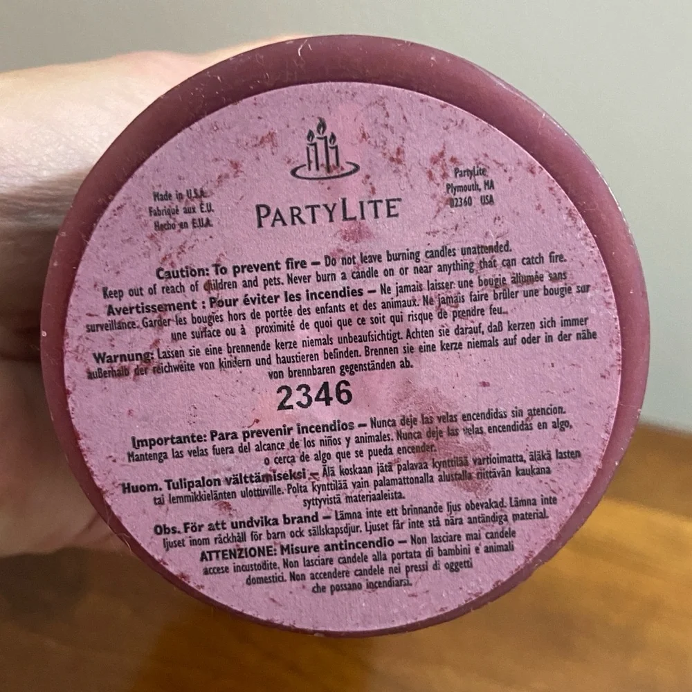 PartyLite Mulberry Pillar 3x9 Candle New in Box Retired Scent - Picture 5 of 5